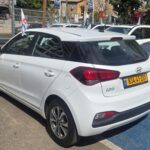 יונדאיI20לבנה5